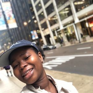 Meet your Posher, Ebieyerin